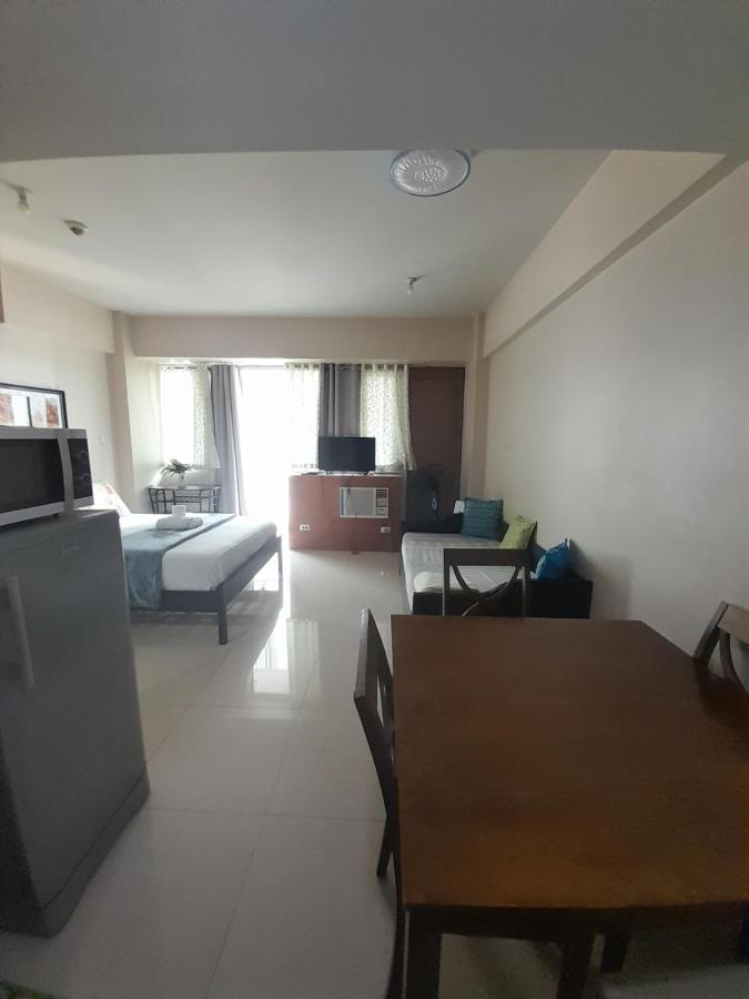 One Palm Tree Villas-Kenzie Place Terminal 3 Airport Manila Bagian luar foto